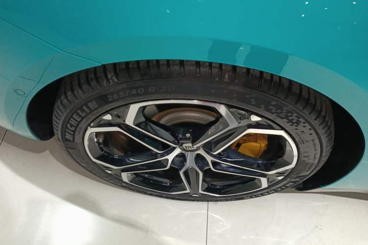 Used  SU7 2024 Four-Wheel Drive Ultra-Long Range Advanced Intelligent Driving Max Edition