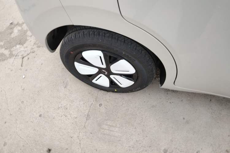 Used Wuling Hongguang MINIEV 2025 Four-Door Version Advanced Edition
