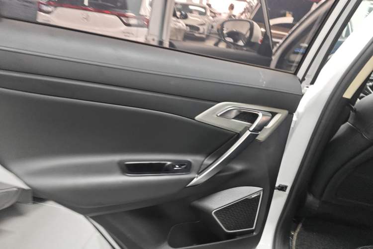 Used Geely Auto Emgrand X7 Sport 2020 1.8TD DCT Two-Wheel Drive Zhiya Model
