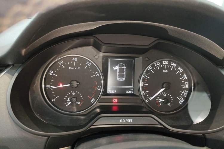 Used Skoda Octavia 2015 1.6L Automatic Yijun Edition
