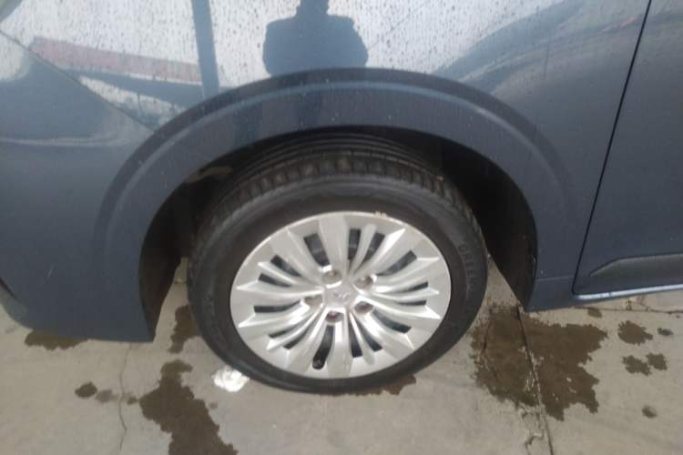 Used Wuling Jiachen 2022 1.5L Manual Enjoyment Elite Model