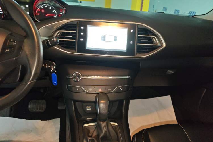 Used Peugeot 308S 2015 1.2T Automatic Jingchi Edition
