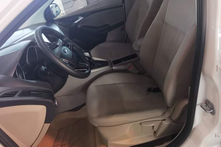 Used Ford Focus 2017 Sedan 1.6L Automatic Comfort Plus SmartDrive Edition
