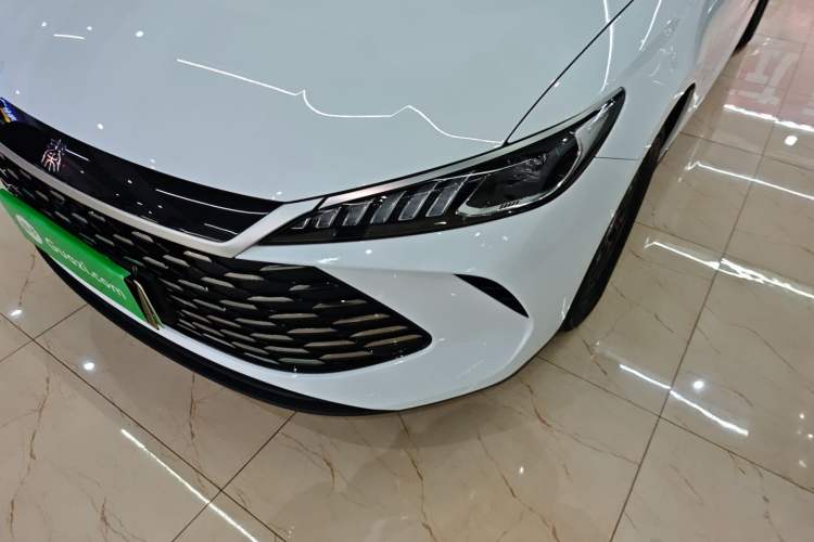 Used BYD Qin PLUS 2025 DM-i Smart Drive 55KM Leading Model