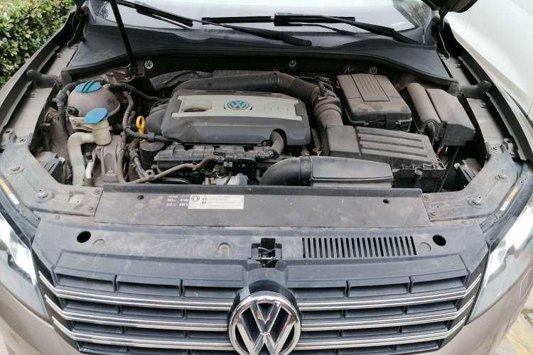 Used Volkswagen Passat 2014 1.8TSI DSG Prestige Navigation Edition
