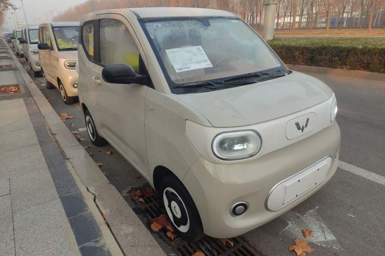 Used Wuling Hongguang MINIEV 2024 3rd Generation 215km Youth Edition
