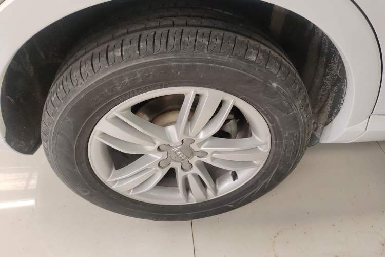 Used Audi Q3 2015 35 TFSI Comfort Model
