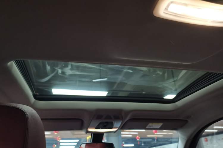 Used BMW X6 2018 xDrive28i
