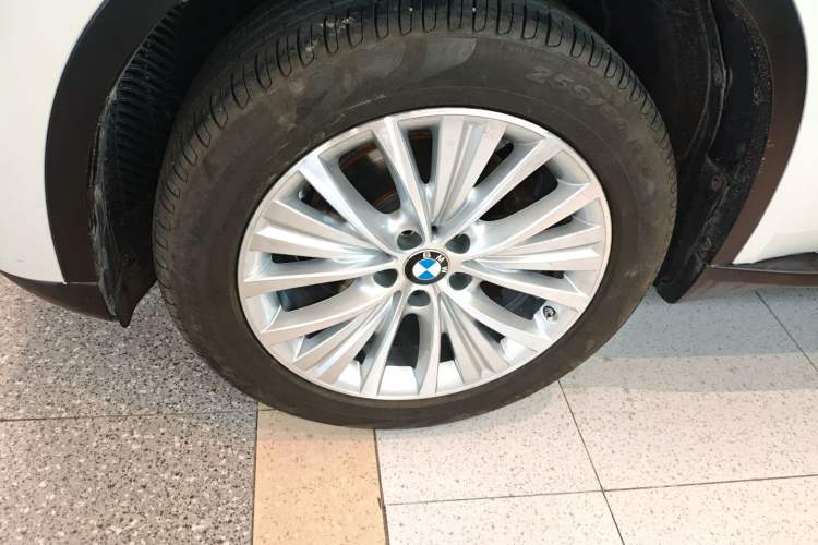 Used BMW X5 2014 xDrive35i Luxury Model
