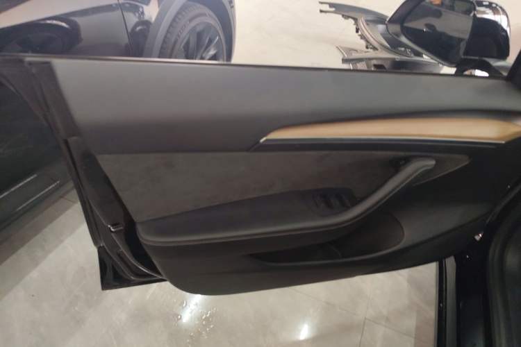 Used Tesla Model 3 2022 Rear-Wheel-Drive Version
