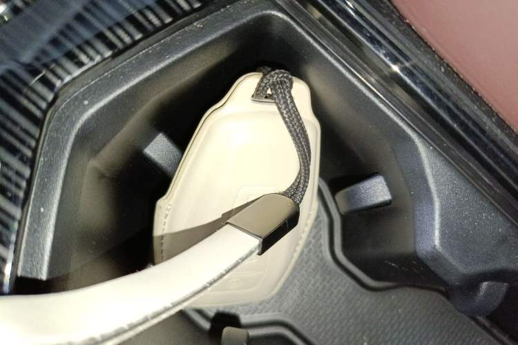 Used Geely Auto Monjaro L 2024 2.0TD High-Power Automatic Two-Wheel Drive Yunqi Version