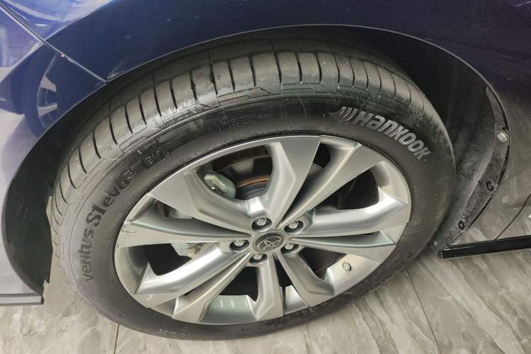 Used Toyota Sienna 2023 2.5L Hybrid Deluxe Edition
