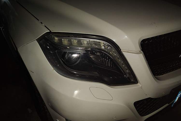 Used Mercedes-Benz GLK-Class 2013 GLK 300 4MATIC Dynamic Sunroof Model