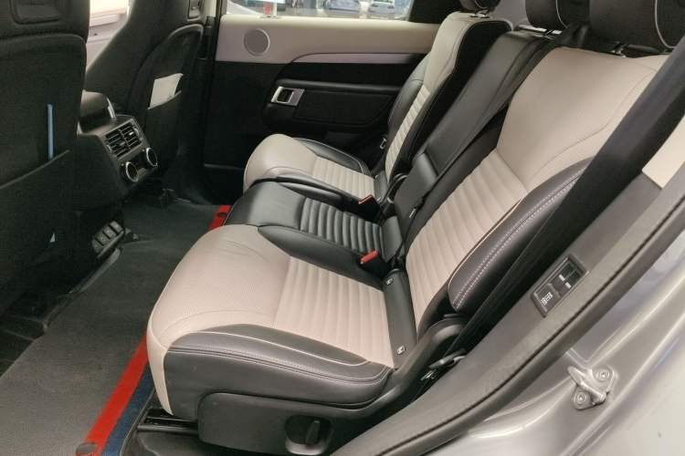 Used Land Rover Discovery 2021 360 PS R-Dynamic HSE
