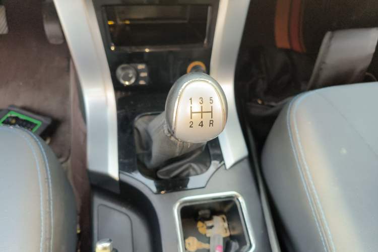 Used Leopaard Q6 2015 2.4L Manual 4x4 Excellence Edition
