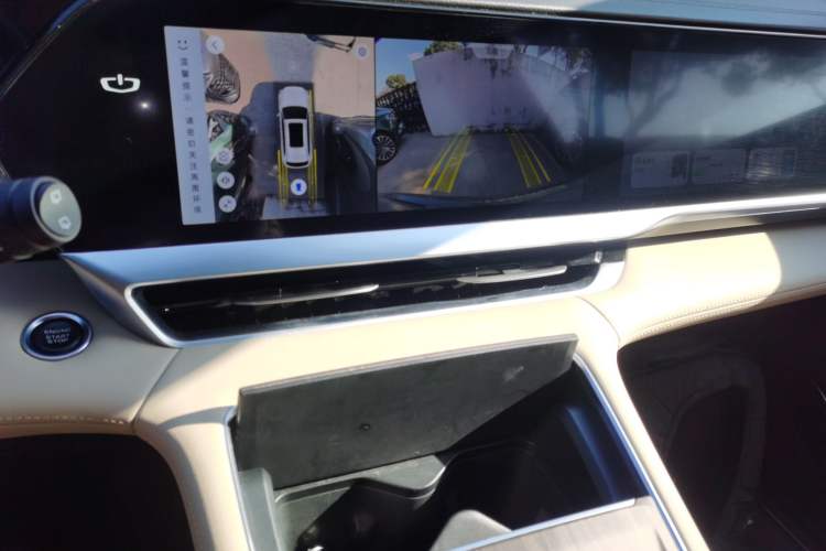 Used Geely Auto Monjaro L 2024 2.0TD High-Power Automatic Two-Wheel Drive Skyline Edition
