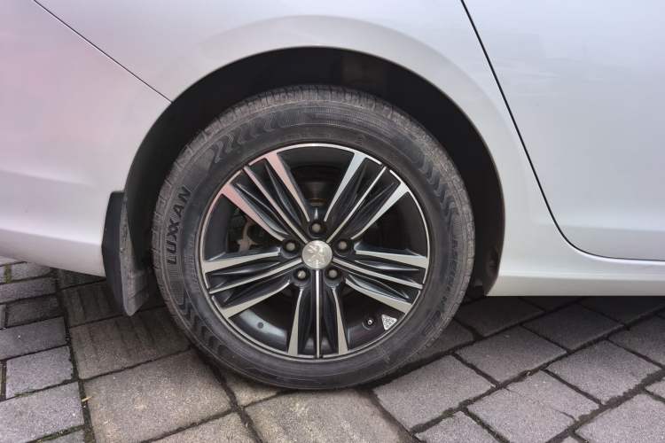 Used Peugeot 308 2018 1.6L Automatic Luxury Edition
