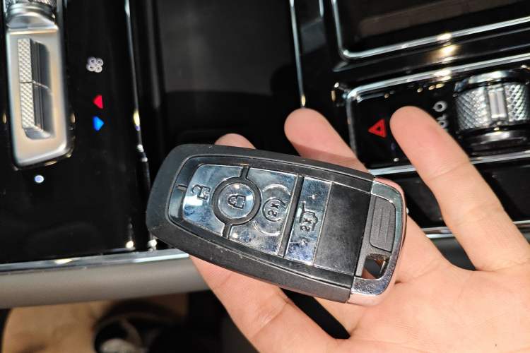 Used Lincoln Aviator 2024 3.0T V6 All-Wheel-Drive Luxury Edition Six Seats
