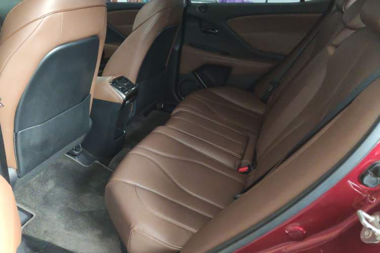 Used Acura CDX 2016 1.5T Two-Wheel Drive Deluxe Edition