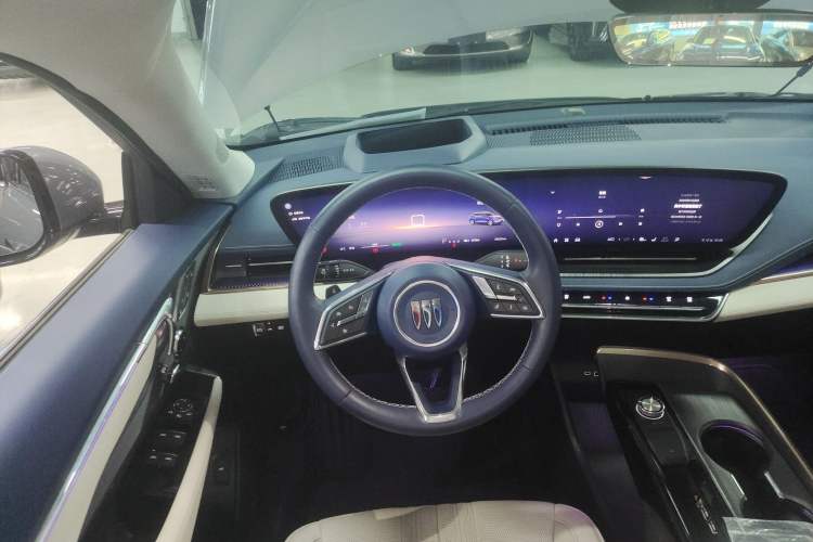 Used Buick E5 2023 Avia Four-Wheel Drive Version
