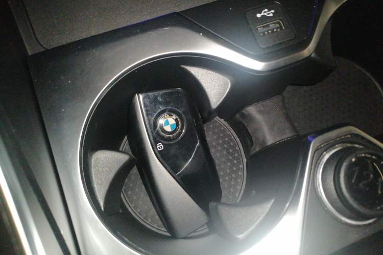 Used BMW X7 2023 xDrive40i Luxury Package with Leading Features
