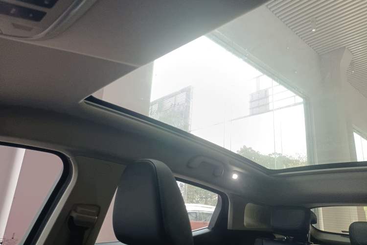 Used Wey VV5 2019 1.5T Two-Wheel Drive Smart Pioneer
