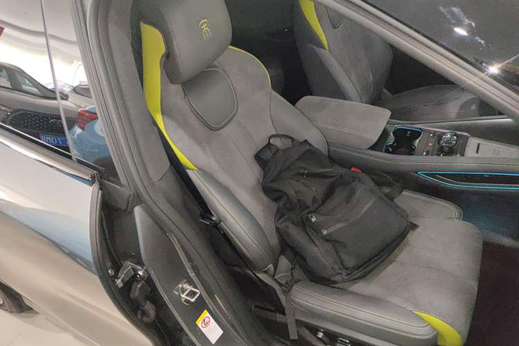 Used BYD Song L EV 2025 Intelligent Driving Version 602 km Range LiDAR-equipped All-Wheel-Drive Type