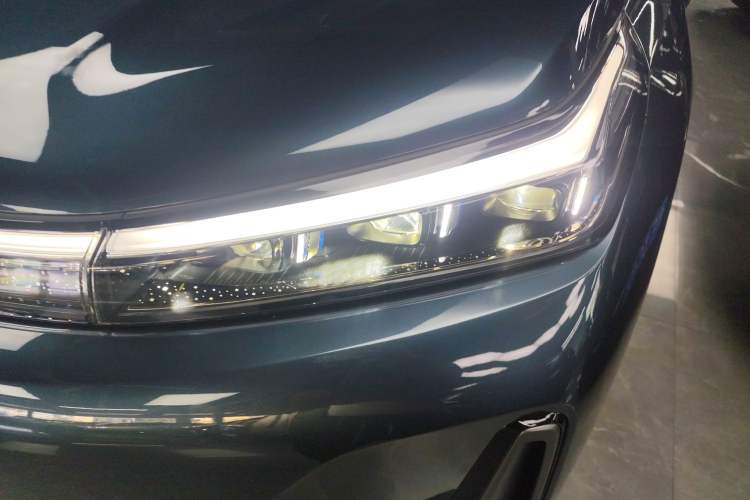 Used  Galaxy M9 2025 Model 230km Two-Wheel-Drive Exploration Edition