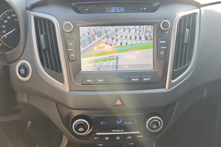 Used Hyundai ix25 2015 1.6L Automatic Two-Wheel-Drive Deluxe DLX Model