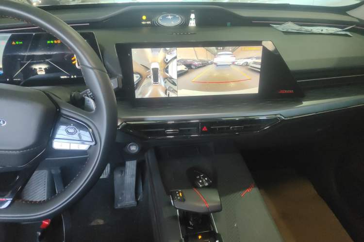 Used Oshan Z6 2022 Blue Whale 1.5T DCT Smart Edition Urban Version
