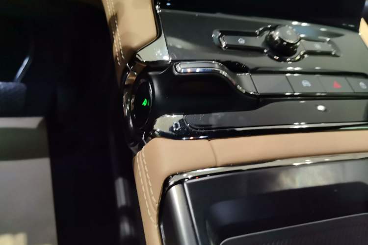 Used Nio ES8 2020 580 km Range Signature Edition Six-Seater Version