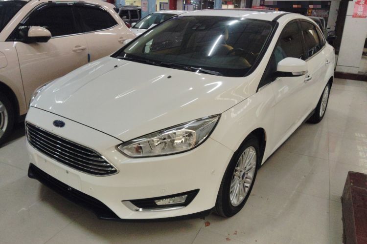 Used Ford Focus 2015 Sedan EcoBoost 180 Automatic Flagship Model
