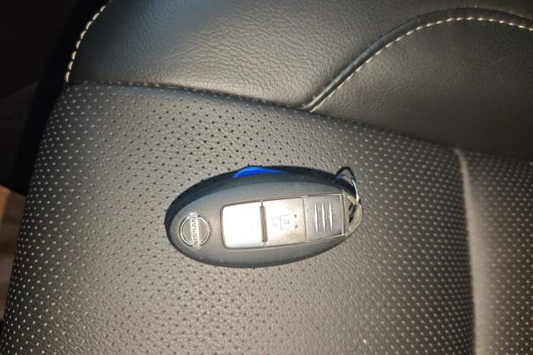 Used Nissan Terra 2020 2.5L XL Upper Automatic Two-Wheel Drive Luxury Edition
