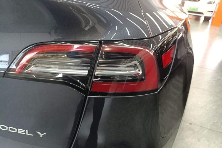 Used Tesla Model Y 2024 Rear-Wheel-Drive Version
