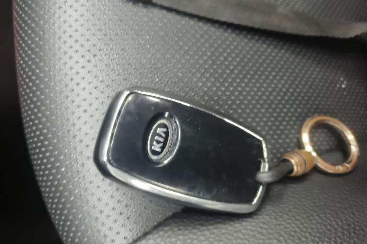 Used Kia kx1 Stonic 2021 1.4L CVT Fun & Sunroof Model
