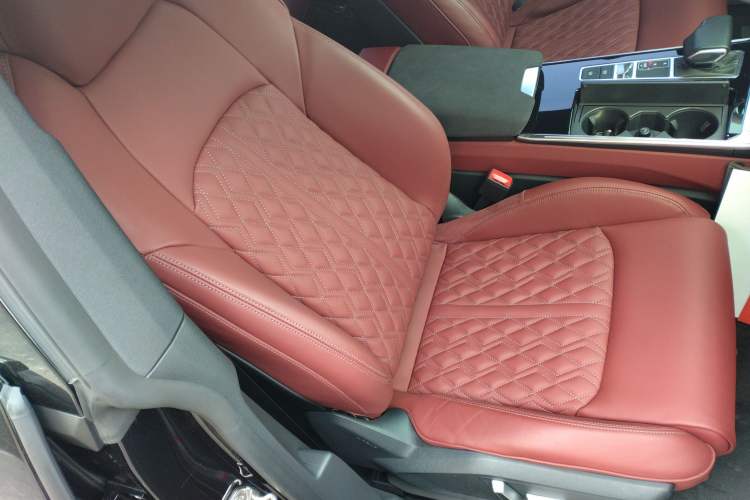 Used Audi A7L 2023 55 TFSI quattro S-line Black Warrior Edition
