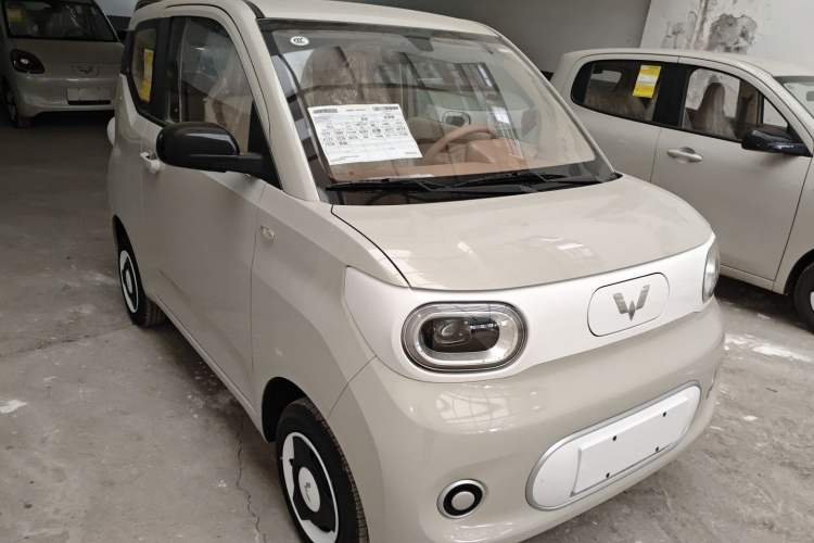 Used Wuling Hongguang MINIEV 2024 3rd Generation 215km Youth Edition
