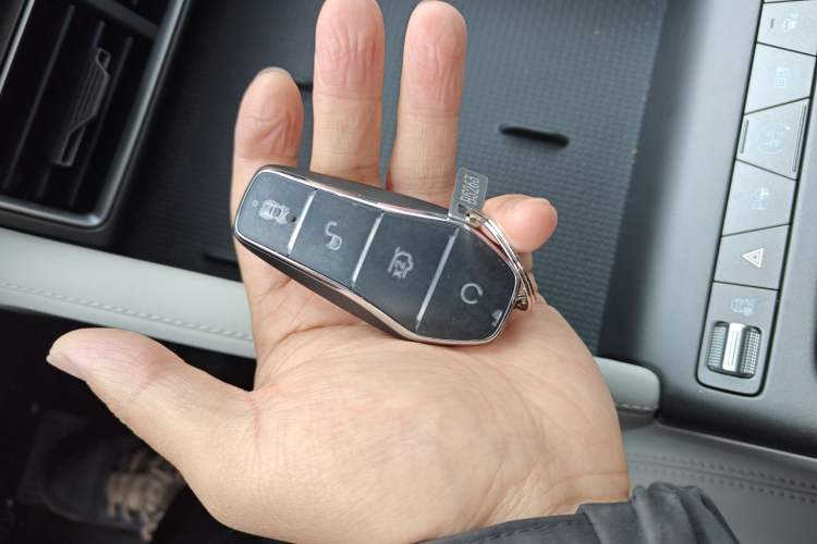 Used BYD Yuan UP 2025 Intelligent Driving Version 401 KM Dynamic Edition