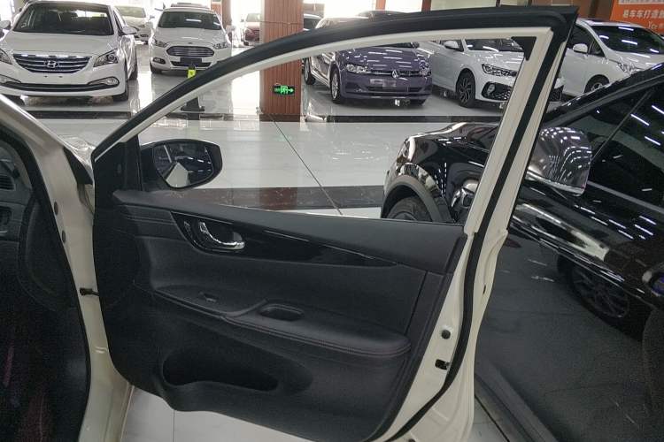 Used Nissan Tiida 2021 1.6L CVT Smart Drive Edition
