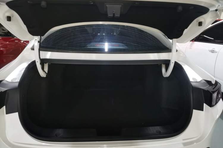 Used Changan Eado 2025 Blue Whale 1.5T 500Bar Prestige Model