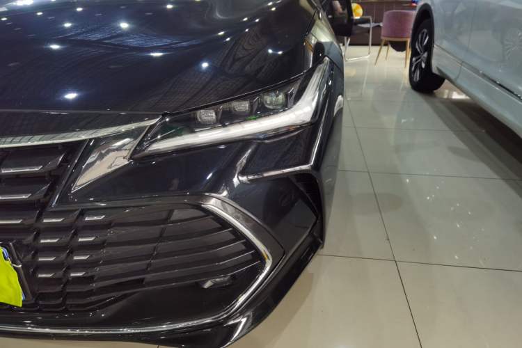 Used Toyota Avalon 2022 Dual-Engine 2.5L Luxury Edition
