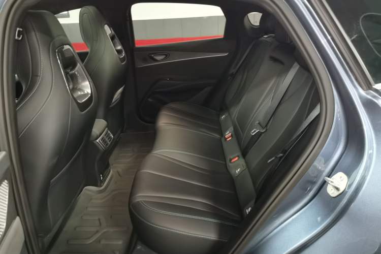 Used BYD Seal 06 New Energy 2024 DM-i 120KM Luxury Model
