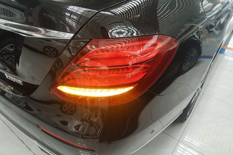 Used Mercedes-Benz E-Class 2016 E 200 L
