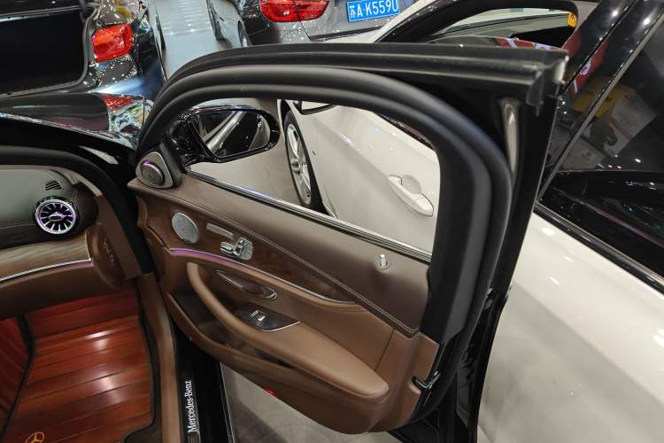 Used Mercedes-Benz E-Class 2017 E 300 L Luxury Model
