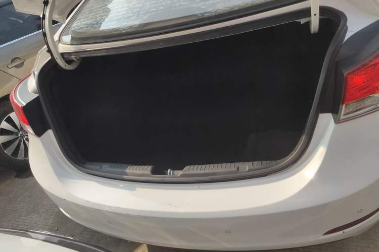 Used Hyundai Elantra 2013 1.6L Automatic Leading Model
