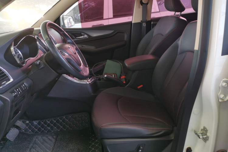 Used Baojun 560 2016 1.8L iAMT Luxury Model