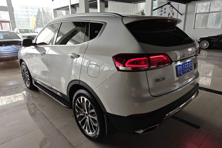 Used Haval H6 2017 Blue Label 2.0T Automatic Two-Wheel Drive Smart Edition
