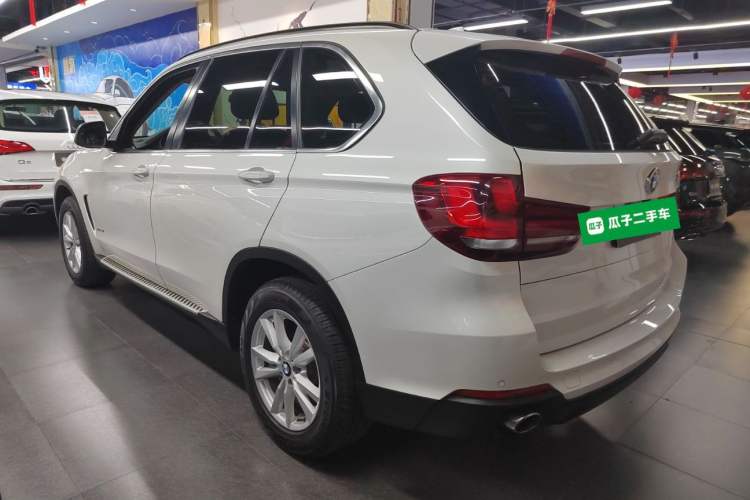 Used BMW X5 2015 xDrive28i
