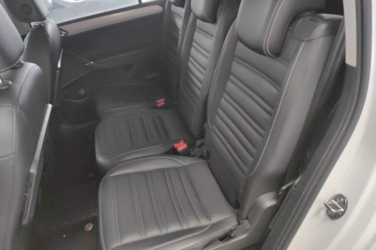 Used Volkswagen Touran 2021 Touran L 280TSI DSG Comfort Edition 7 Seats
