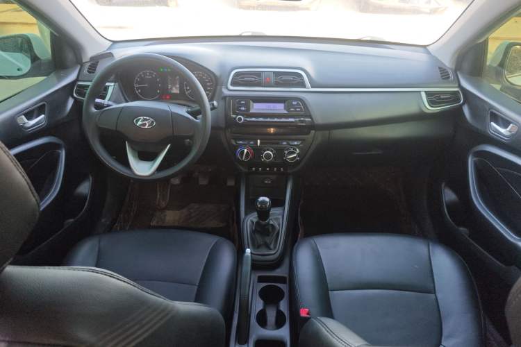 Used Hyundai Verna 2017 1.4L Manual Refreshed Version China V Standard
